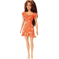 Barbie Knuffels & Poppen></noscript> Fashionista